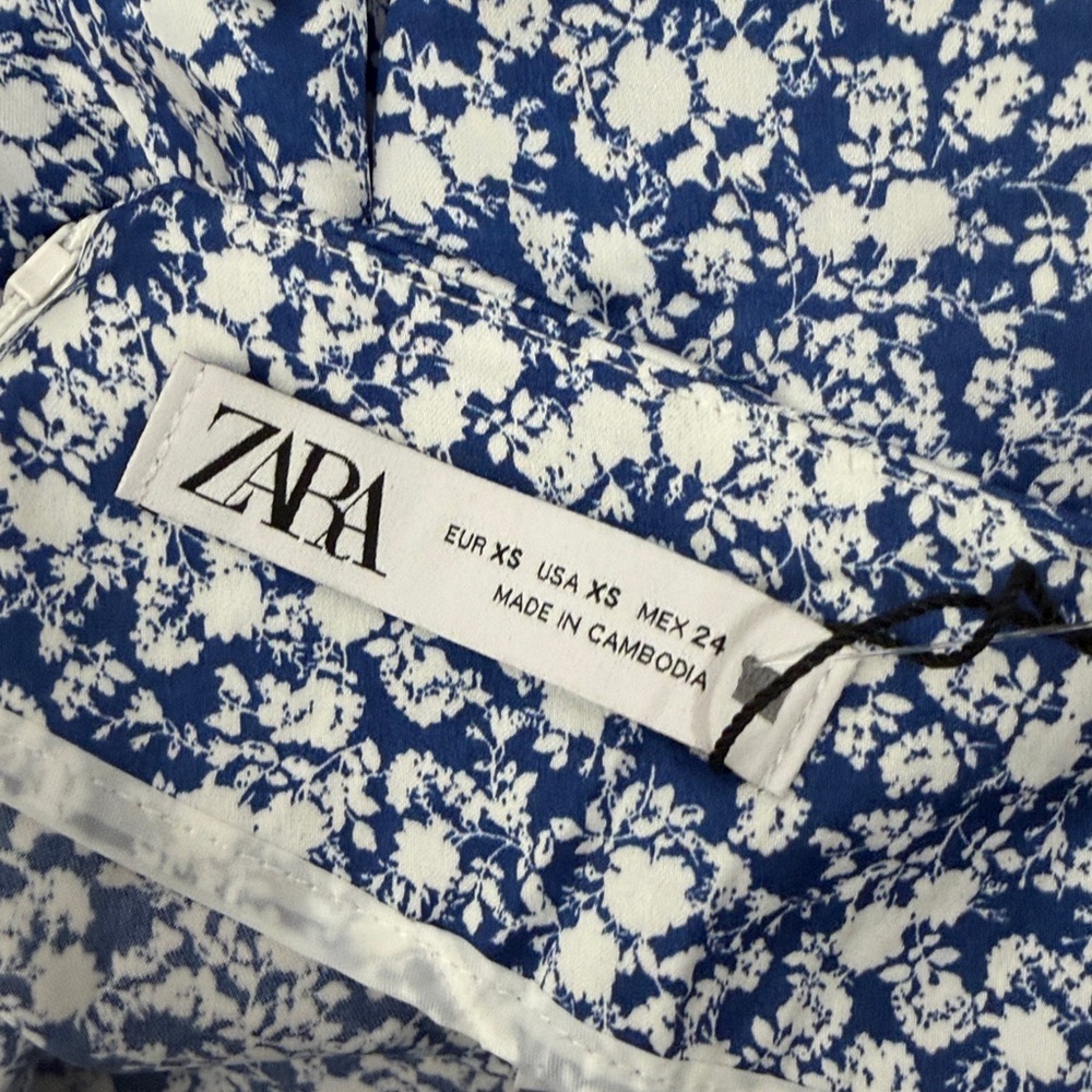 NWT Zara Blue and White Floral Satin Mini Skirt - Picture 7 of 8